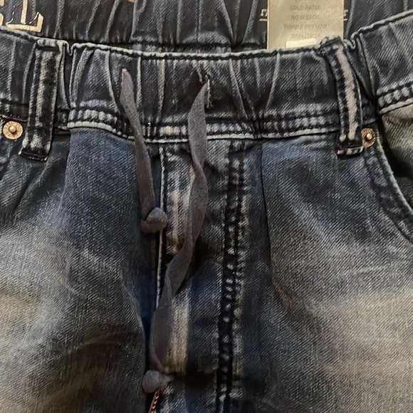 Axel 34 - Picture 5 of 9